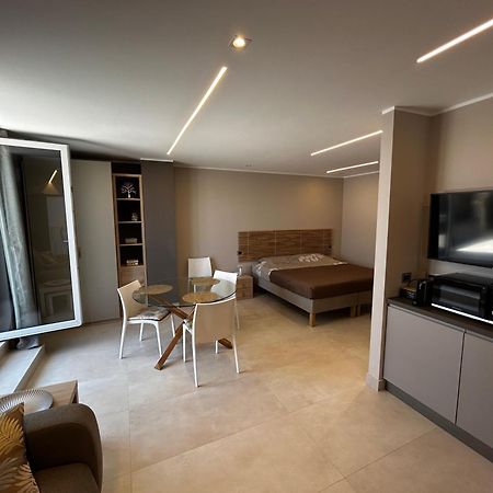 Appartement R39 Attic With Terrace And Private Parking à Milan Extérieur photo