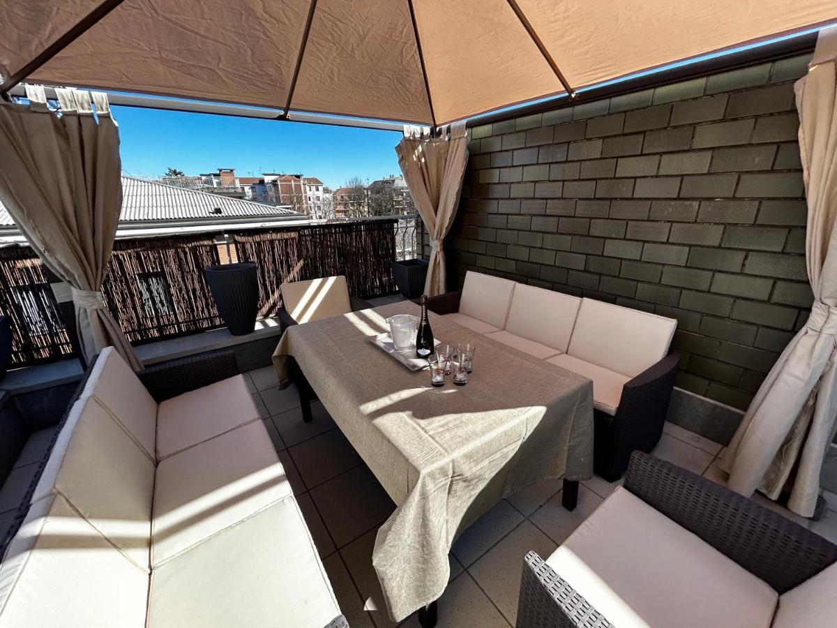 Appartement R39 Attic With Terrace And Private Parking à Milan Extérieur photo
